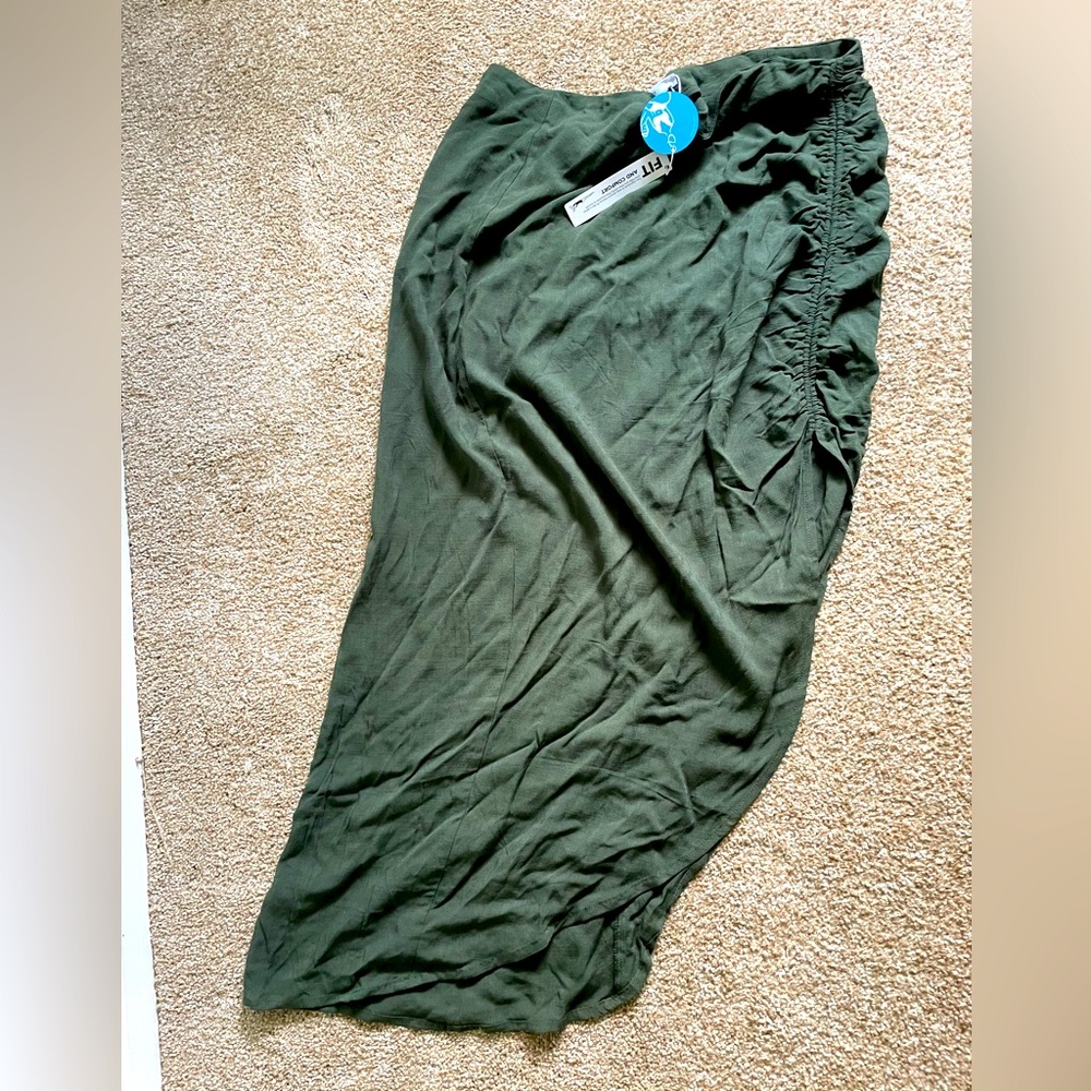 Cupshe side slit skirt